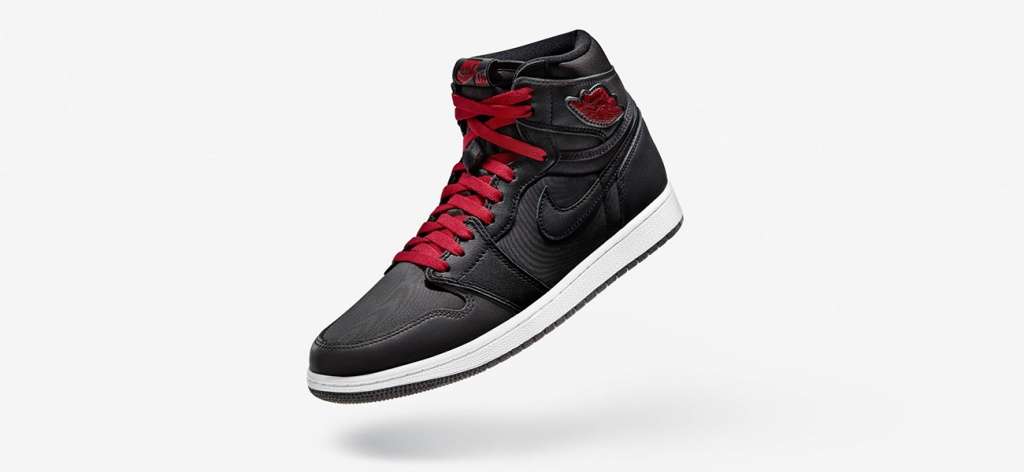 Air Jordan 1 Retro High OG Black 1.jpg