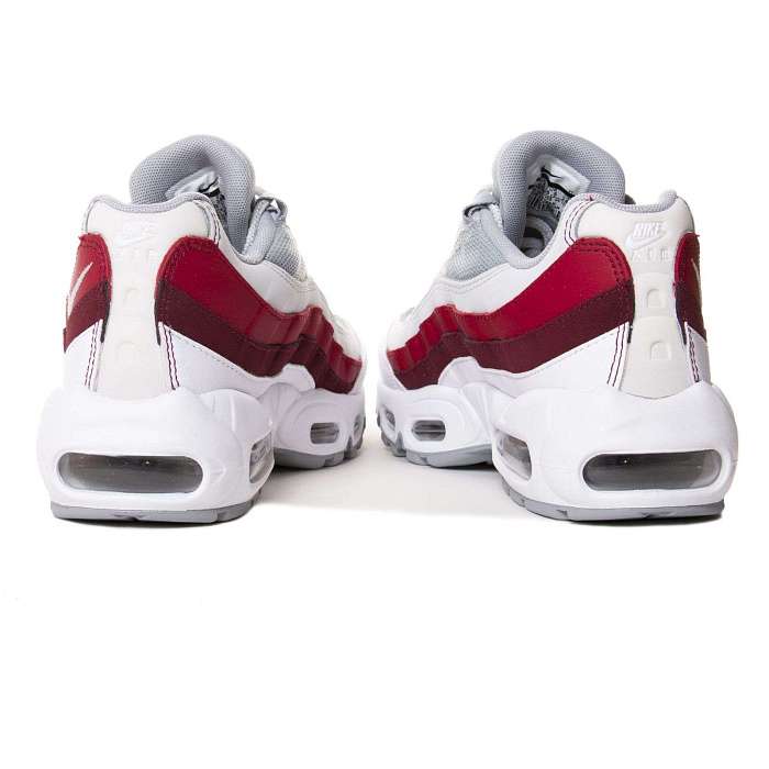 Кроссовки Nike Air Max 95 Essential 749766-103